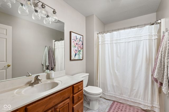 7 Woodsedge Court, Pittsboro, IN 46167