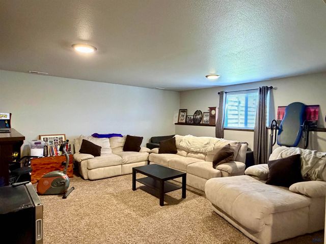 4450 MISTY WOODS LN, Rapid City, SD 57701