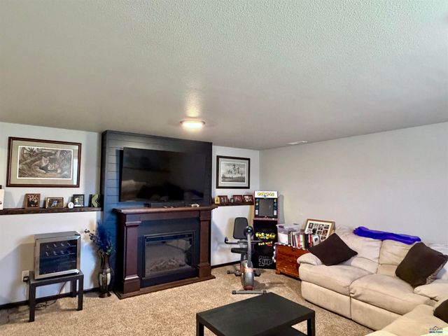 4450 MISTY WOODS LN, Rapid City, SD 57701