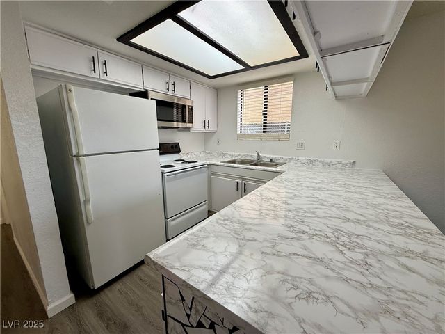 6217 Bellota Drive B, Las Vegas, NV 89108