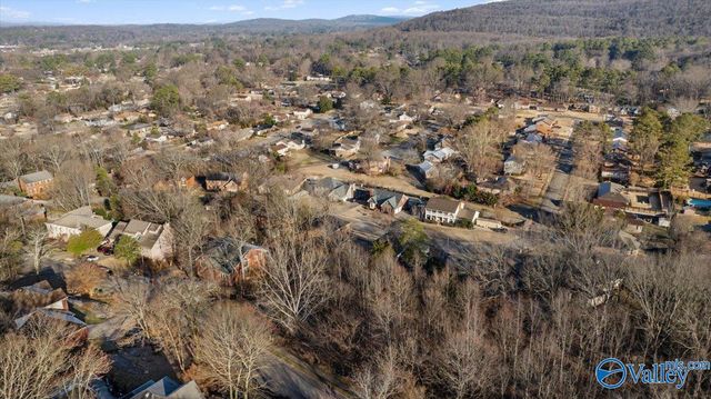 3033 Box Canyon Road SE, Huntsville, AL 35757