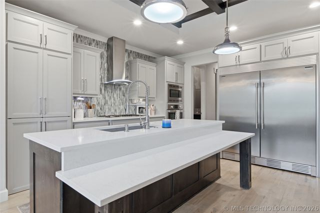 405 E 127th Place S, Jenks, OK 74037