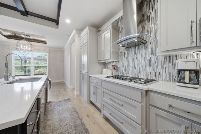405 E 127th Place S, Jenks, OK 74037