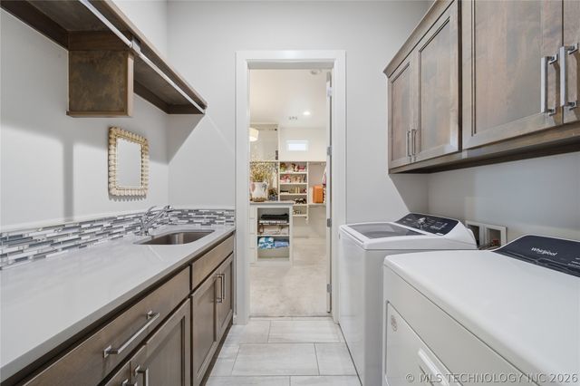 405 E 127th Place S, Jenks, OK 74037