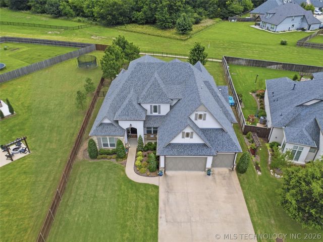 405 E 127th Place S, Jenks, OK 74037