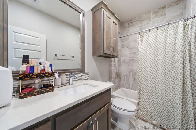 405 E 127th Place S, Jenks, OK 74037