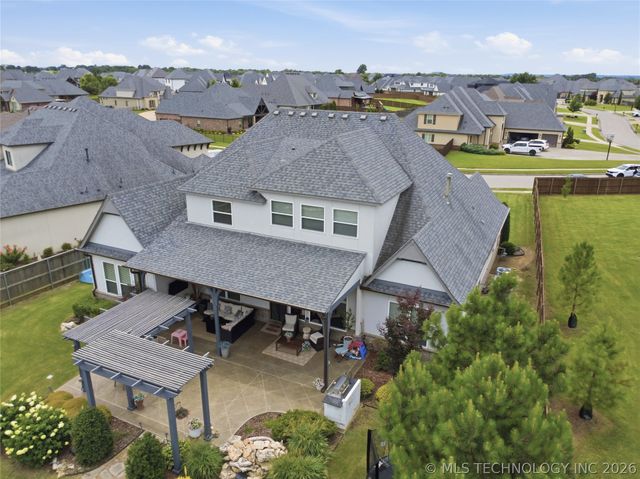 405 E 127th Place S, Jenks, OK 74037