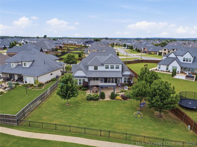 405 E 127th Place S, Jenks, OK 74037