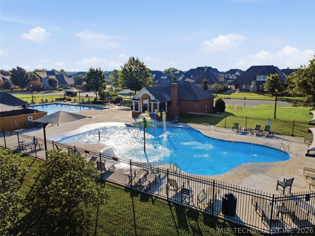 405 E 127th Place S, Jenks, OK 74037