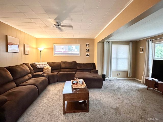 301 Cleveland Avenue, Kingsford, MI 49802