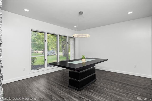 3332 Barlyn Lane, Bloomfield Hills, MI 48302