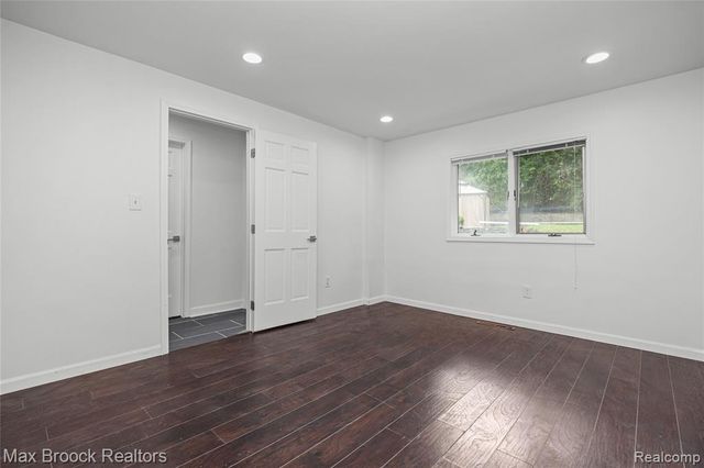 3332 Barlyn Lane, Bloomfield Hills, MI 48302