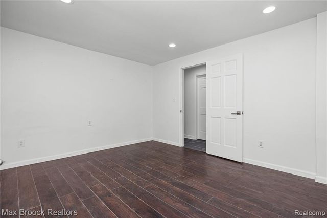 3332 Barlyn Lane, Bloomfield Hills, MI 48302