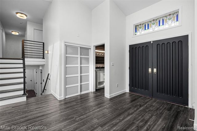 3332 Barlyn Lane, Bloomfield Hills, MI 48302