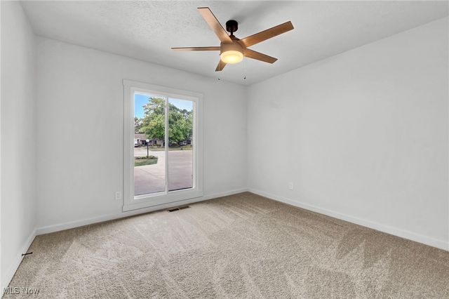 21359 Briar Bush Ln Lane, Strongsville, OH 44149