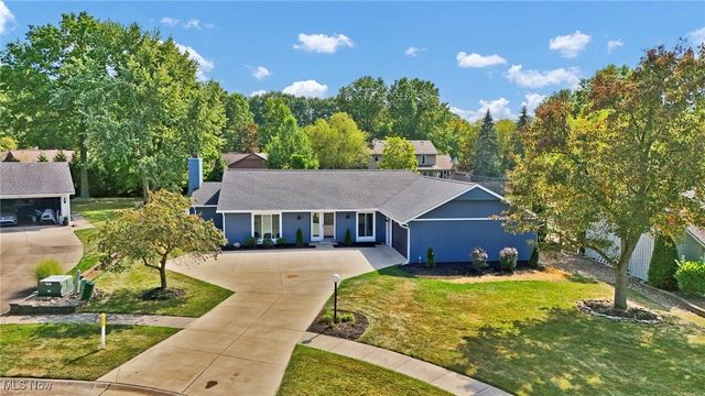 21359 Briar Bush Ln Lane, Strongsville, OH 44149