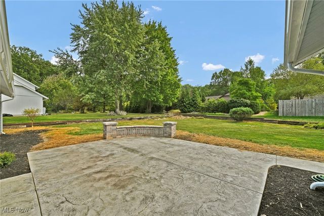 21359 Briar Bush Ln Lane, Strongsville, OH 44149