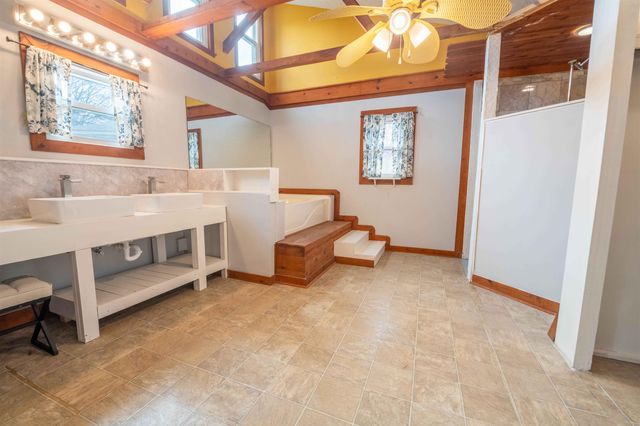 5557 MASON RD, Memphis, TN 38120