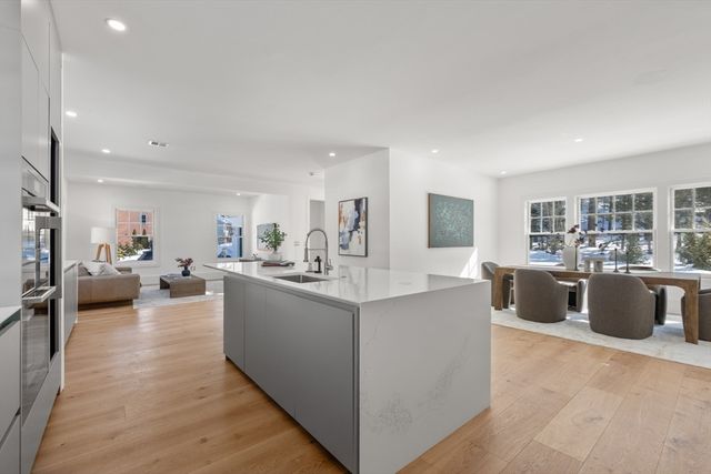 2 Effie Place, Lexington, MA 02421