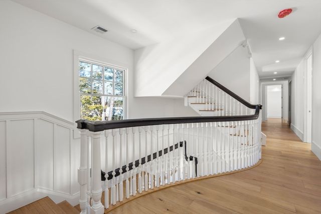 2 Effie Place, Lexington, MA 02421