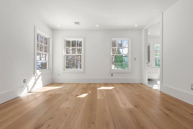 2 Effie Place, Lexington, MA 02421