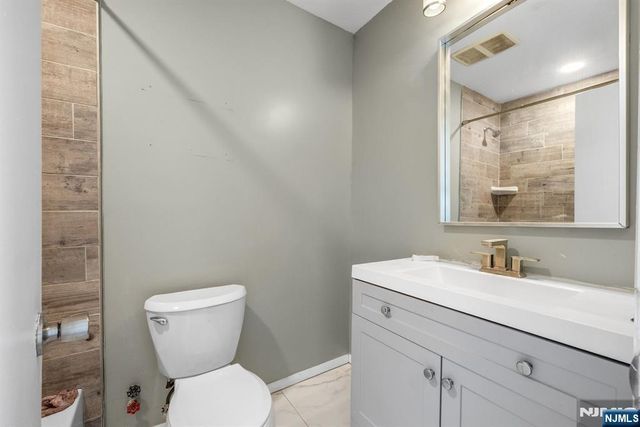 25 River Road 26, Nutley, NJ 07110