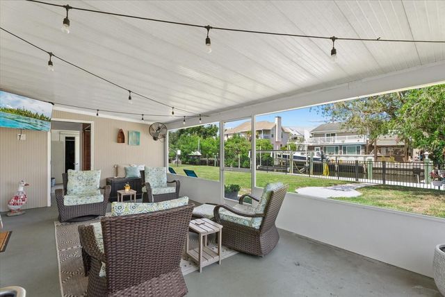 512 PALM AVENUE, Ellenton, FL 34222