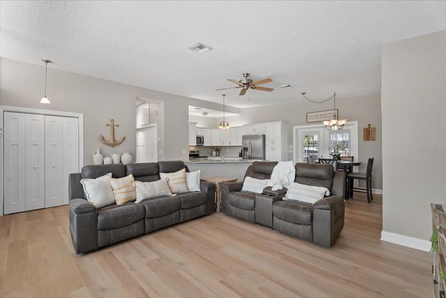 512 PALM AVENUE, Ellenton, FL 34222
