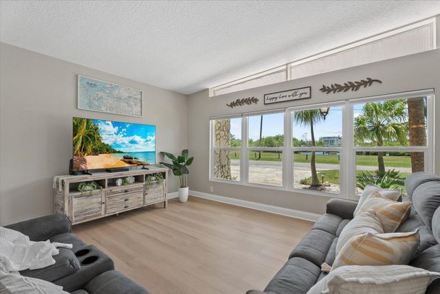 512 PALM AVENUE, Ellenton, FL 34222