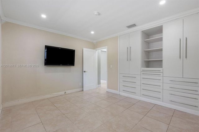 1025 Sylvania Blvd 0, West Miami, FL 33144