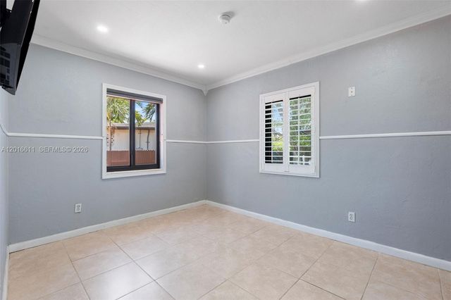 1025 Sylvania Blvd 0, West Miami, FL 33144