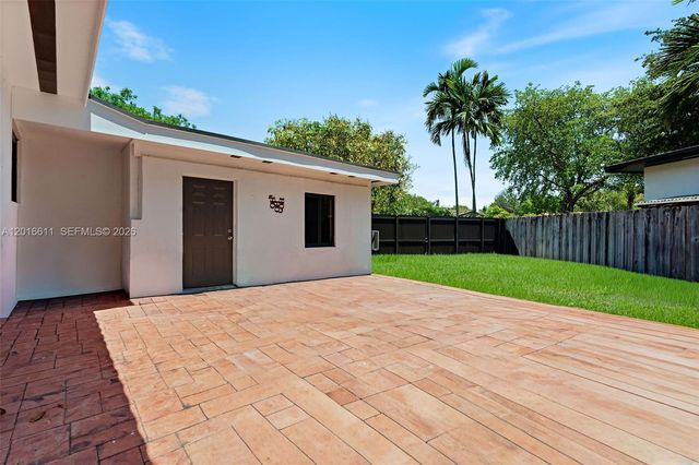 1025 Sylvania Blvd 0, West Miami, FL 33144