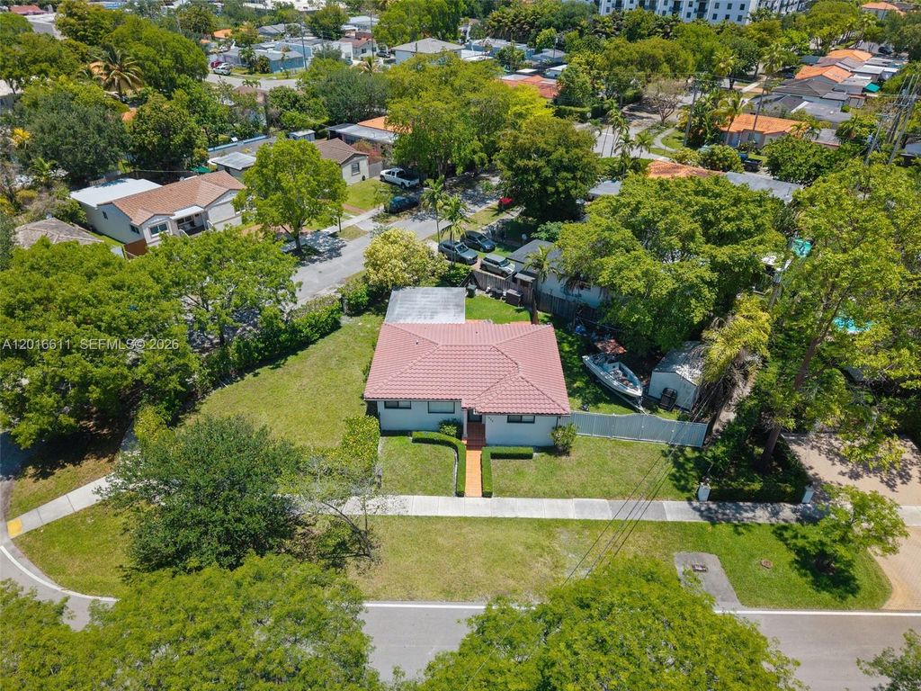 1025 Sylvania Blvd 0, West Miami, FL 33144