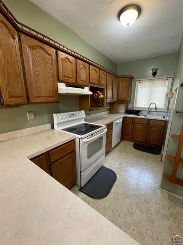 1223 West ST, Emporia, KS 66801