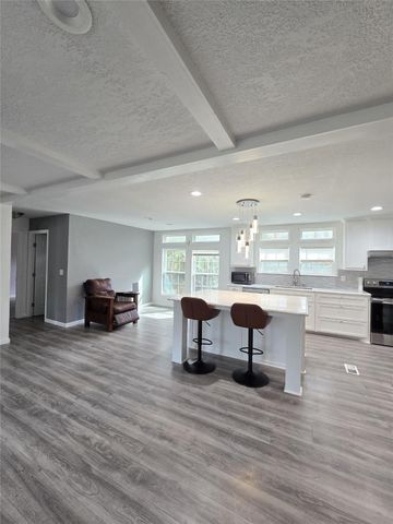 304 N Walnut Drive, Trinity, TX 75862