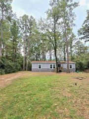 304 N Walnut Drive, Trinity, TX 75862