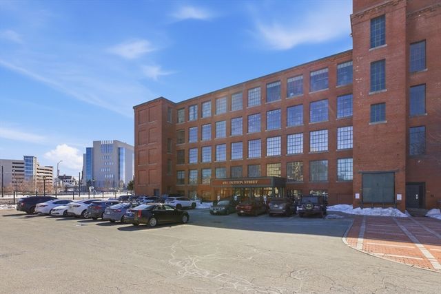 491 Dutton Street 305, Lowell, MA 01854