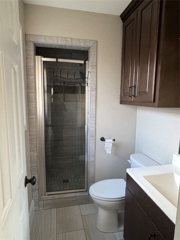 302 E Washington Street, Alvord, TX 76225