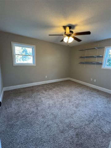 302 E Washington Street, Alvord, TX 76225