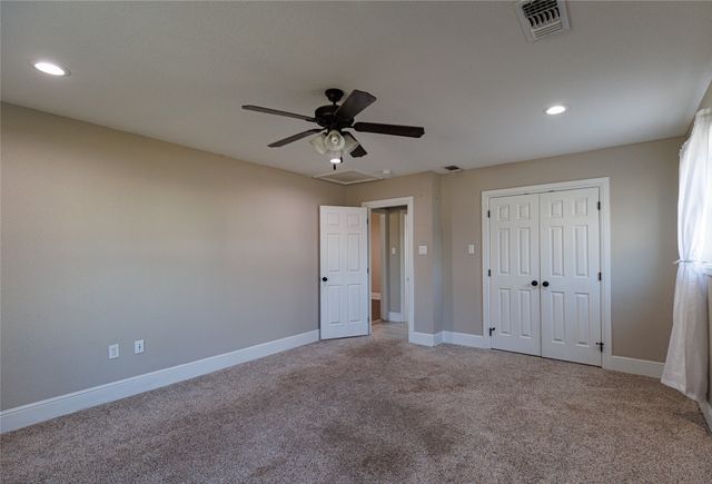 302 E Washington Street, Alvord, TX 76225