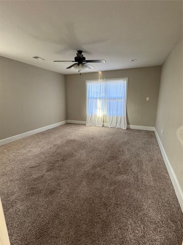 302 E Washington Street, Alvord, TX 76225