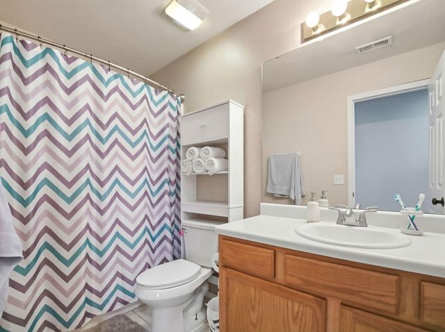 719 S Lantern Ridge, Nixa, MO 65714