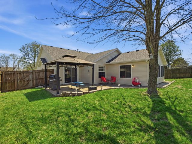 719 S Lantern Ridge, Nixa, MO 65714