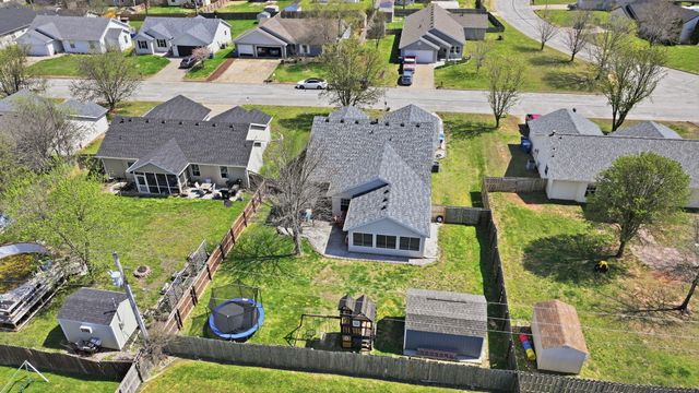 719 S Lantern Ridge, Nixa, MO 65714