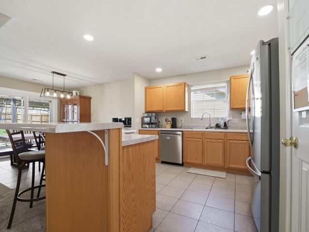 719 S Lantern Ridge, Nixa, MO 65714