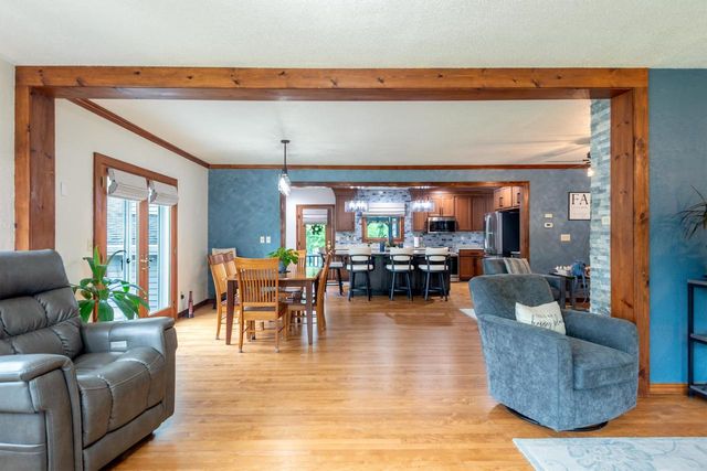 5086 Valley Heights Road, Oshkosh, WI 54904