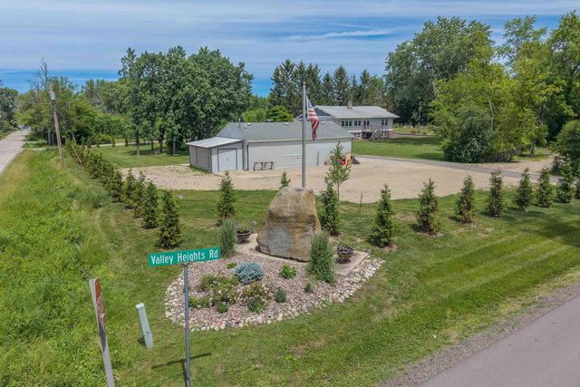 5086 Valley Heights Road, Oshkosh, WI 54904