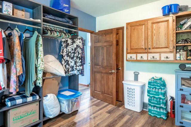 5086 Valley Heights Road, Oshkosh, WI 54904