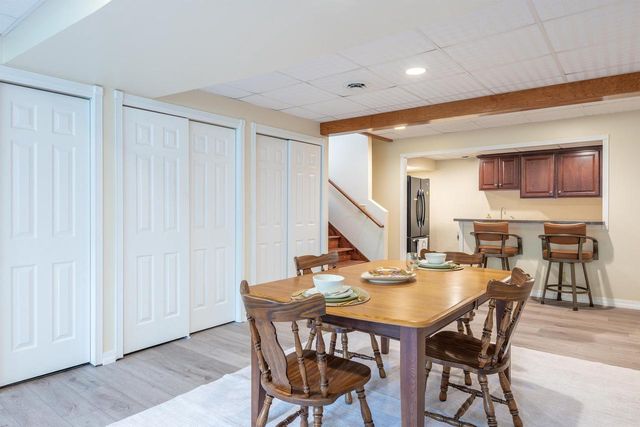 5086 Valley Heights Road, Oshkosh, WI 54904