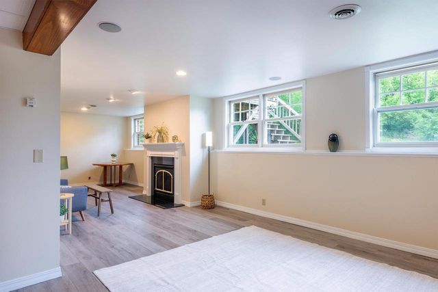 5086 Valley Heights Road, Oshkosh, WI 54904